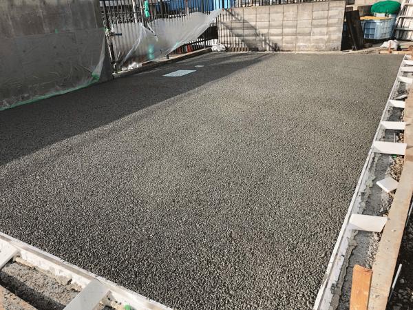【住友林業】木と石が融合した製品としての透水性コンクリート