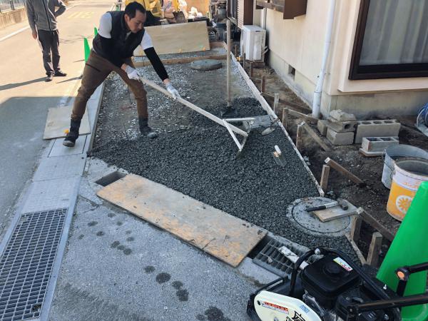 【長野】「たった1名で18m2施工。《世界のハバジュン》70m2も1名で挑戦?!」庭也・駐車場・1名施工