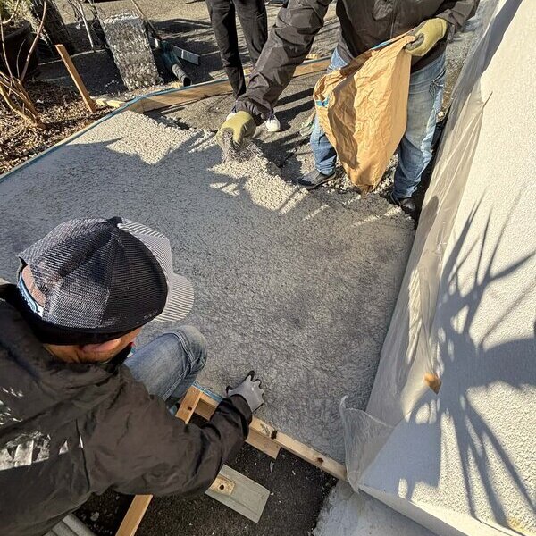 「ザンコン™︎でいいじゃん」 現場は脱炭素のチャンスです（白い土間コン）