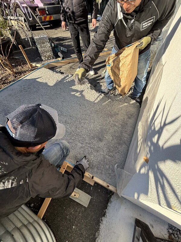 「ザンコン™︎でいいじゃん」 現場は脱炭素のチャンスです（白い土間コン）