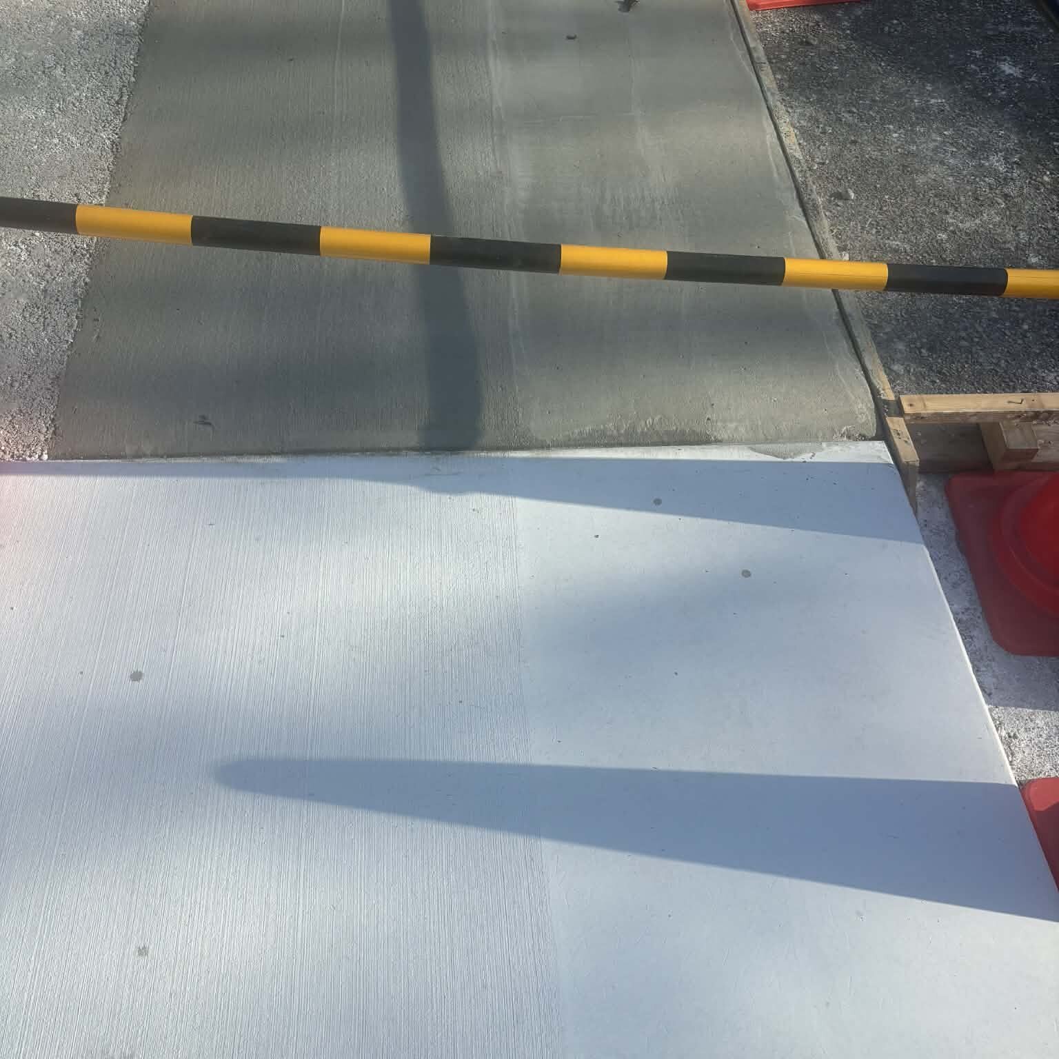 平米1万円材工共【白い土間コン】でも予算が厳しい？ コスパ最強【オワコン®︎まさ固®︎】も選べる