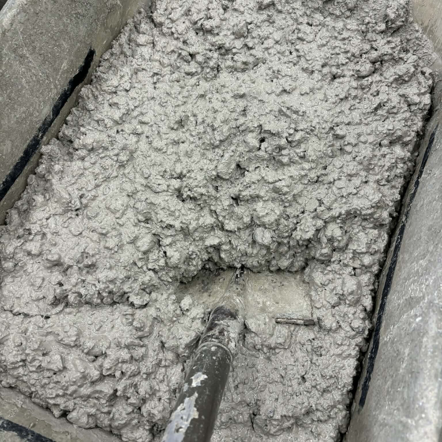 横浜国立大学豊穣な社会研究センター元気なインフラ研究所の合宿がナマコンバレーで開催中