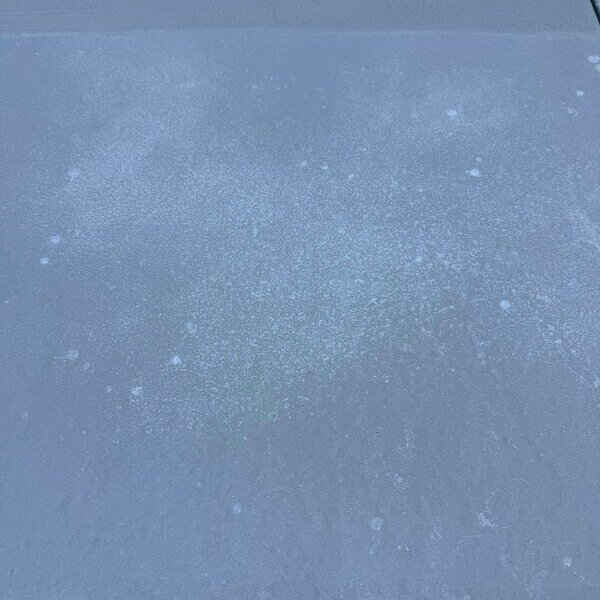 ご相談中の外構業者さんに平米1万円材工共下請けでご案内しますので【白い土間コン】選べます