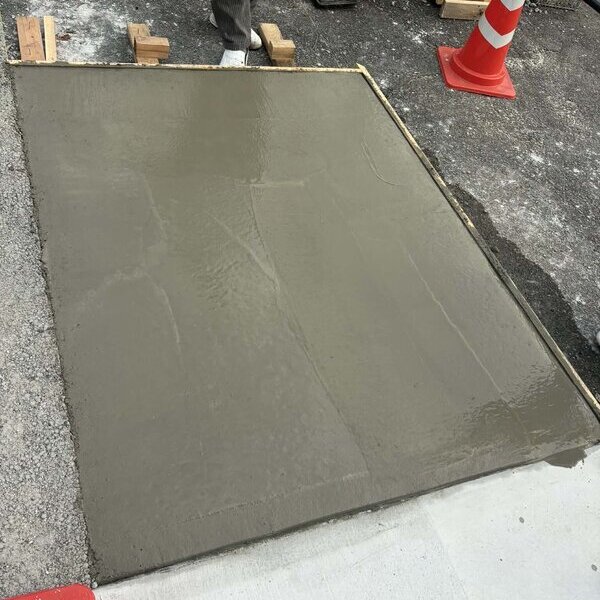 一生に一度のお買い物【普通の土間コン】or【白い土間コン】同じお値段ならどっち？