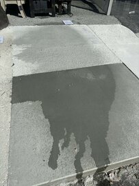 汚れやすい普通の土間コンと汚れにくい【白い土間コン】同じ値段だったらどっちを選びますか？