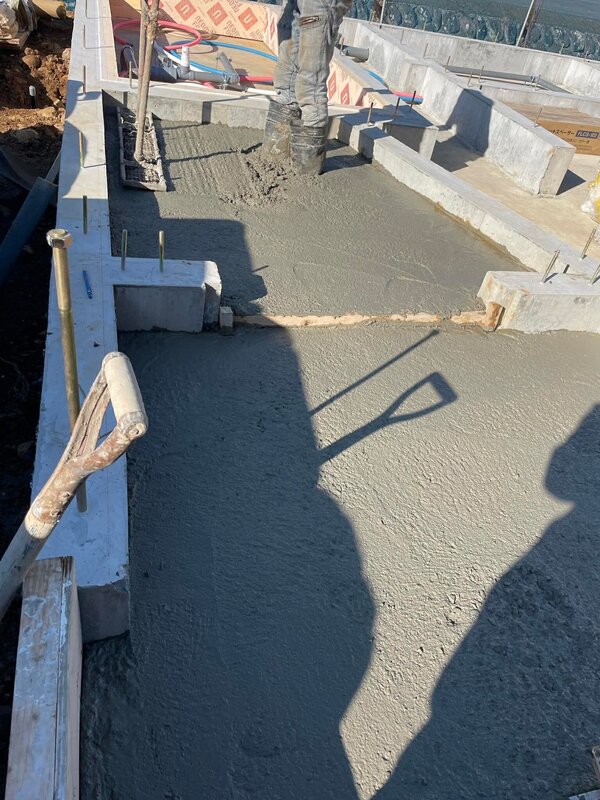 地盤からの湿気を抑え込むだけの土間コン™︎だったら【ザンコン™︎】でいいじゃん！