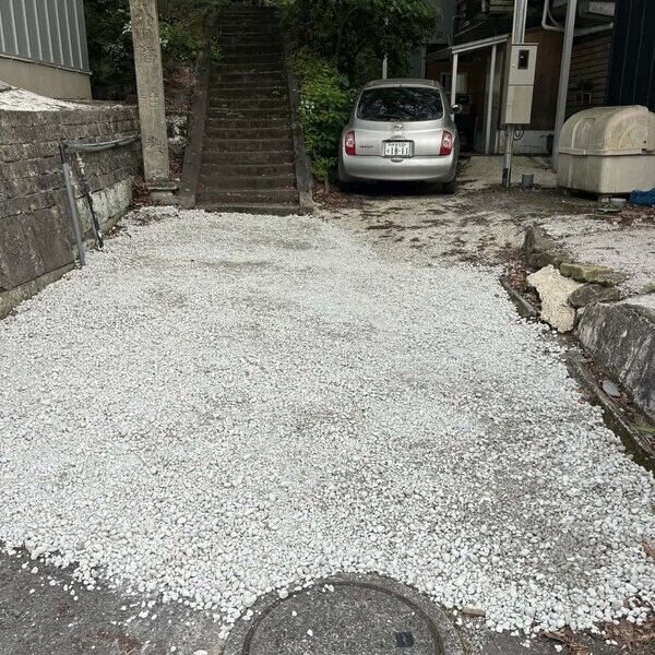 もともとコンクリとかで凸凹や水たまり段差で困ってるならザンコン™︎骨材撒いておけばOK