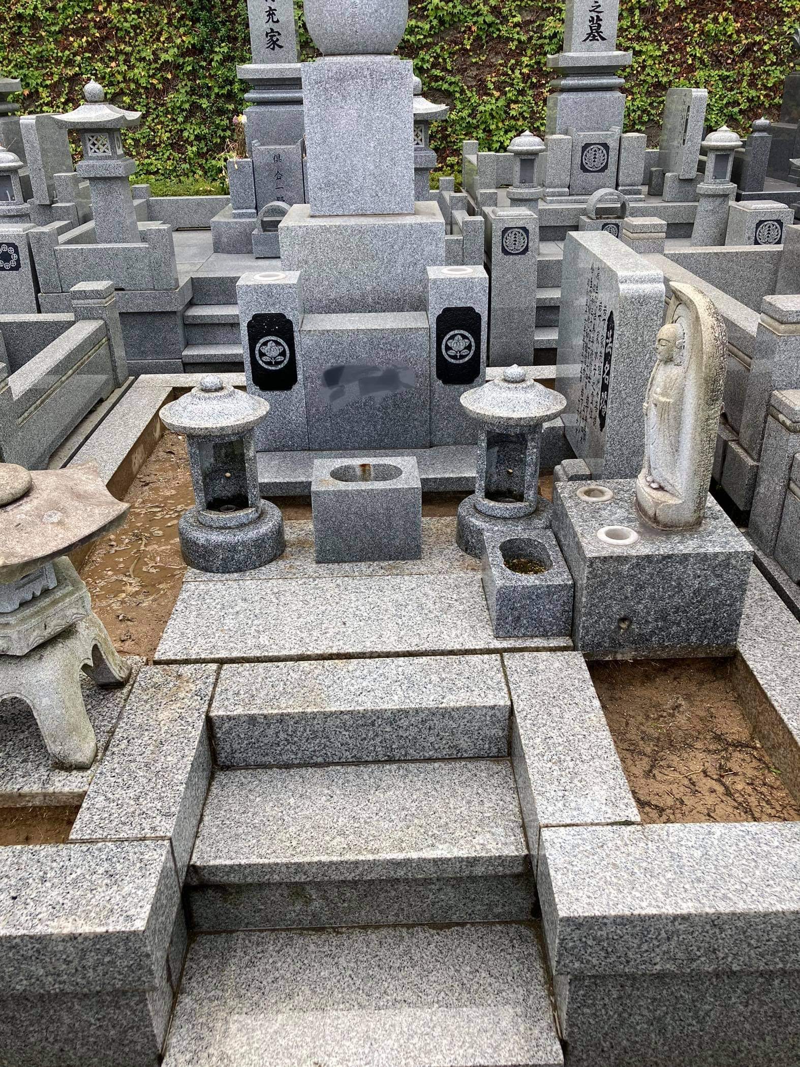 福岡 お墓のメンテ 草むしり がなくなったら きっとご先祖さまと僕たちはもっと近くなる 大分綜合建設 All Round 水たまり対策 Drytech ドライテック 透水性舗装仕上材 生コンポータル