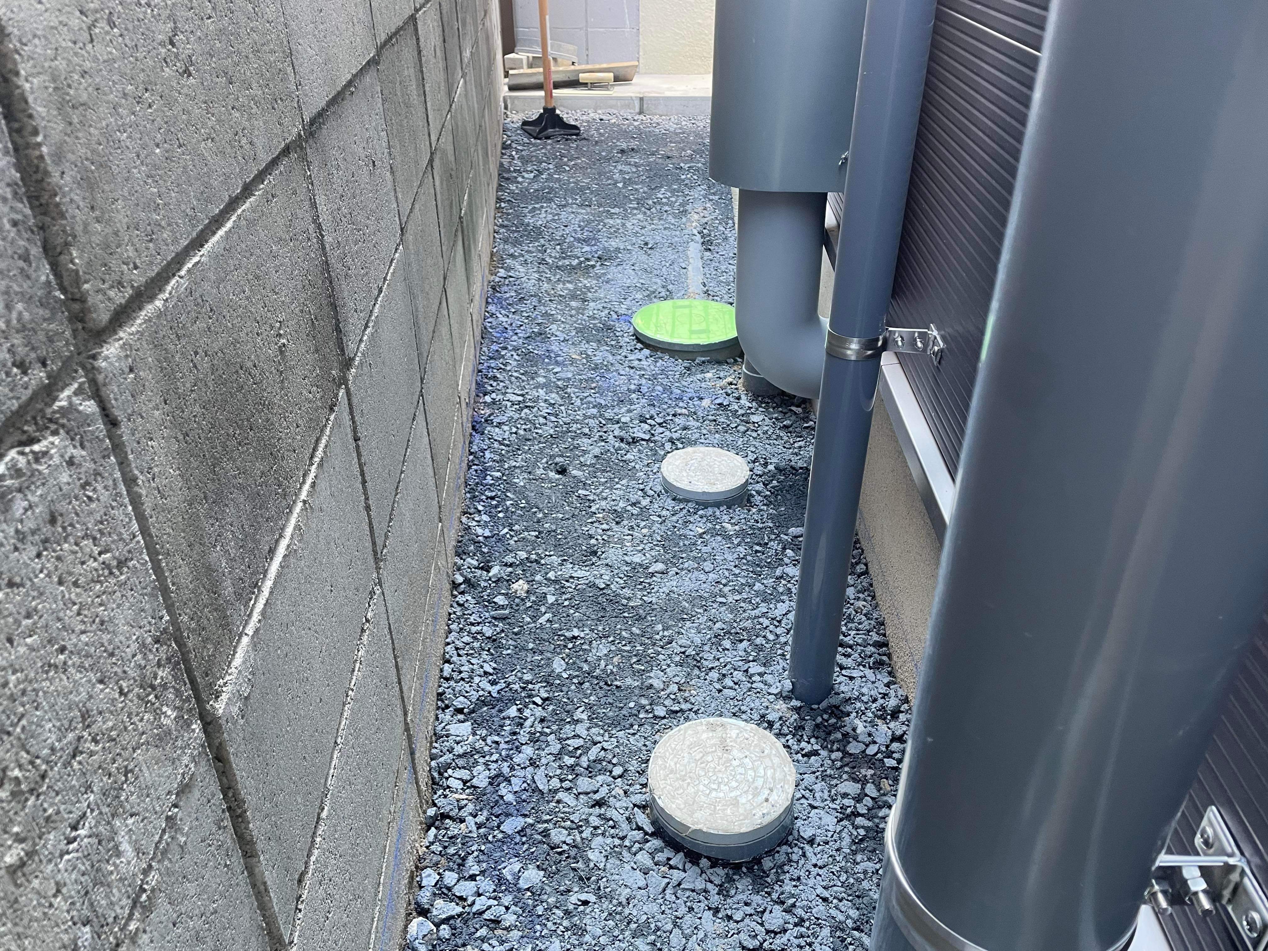 大阪 庭ファン 忖度ナシで言うと 外構工事は外構 造園業者に直接依頼するのが最適解 サン生コン エヌシー産業 水たまり対策 Drytech ドライテック 透水性舗装仕上材 生コンポータル