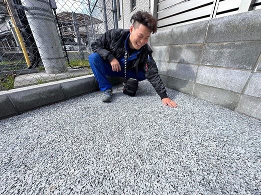 山口】「剥離・ひび割れ・汚れなどもなし。草もすみっこに数本あるだけ