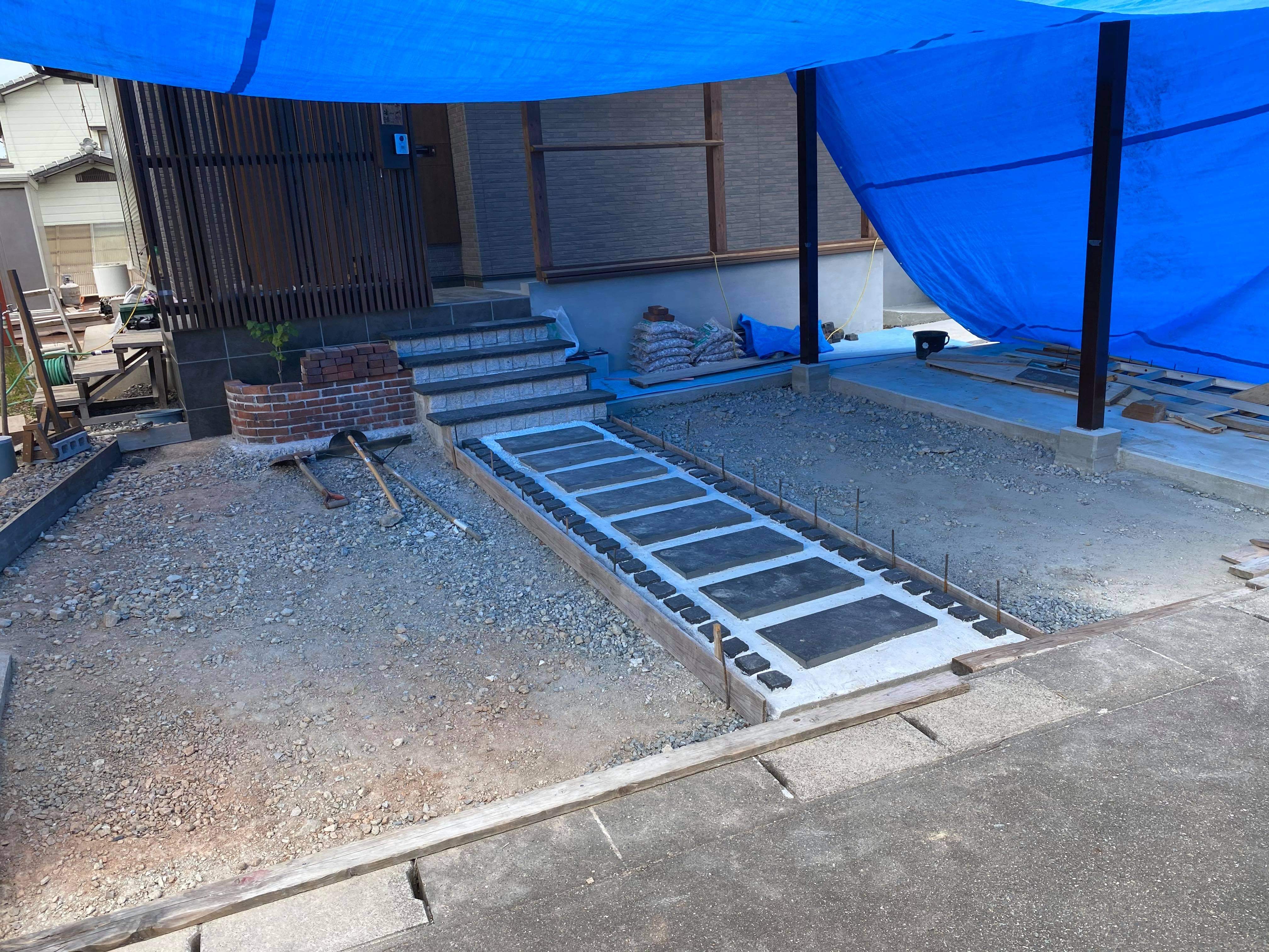 福岡 雨の日濡れた土間コンであわや転倒 防滑 水勾配 ちくしの生コン 心建築工房 水たまり対策 Drytech ドライテック 透水性舗装仕上材 生コンポータル 福岡 雨の日濡れた土間コンであわや転倒 防滑 水勾配 ちくしの生コン 心建築工房 水たまり対策 Drytech ドライテック 透水性舗装仕上材 生コンポータル