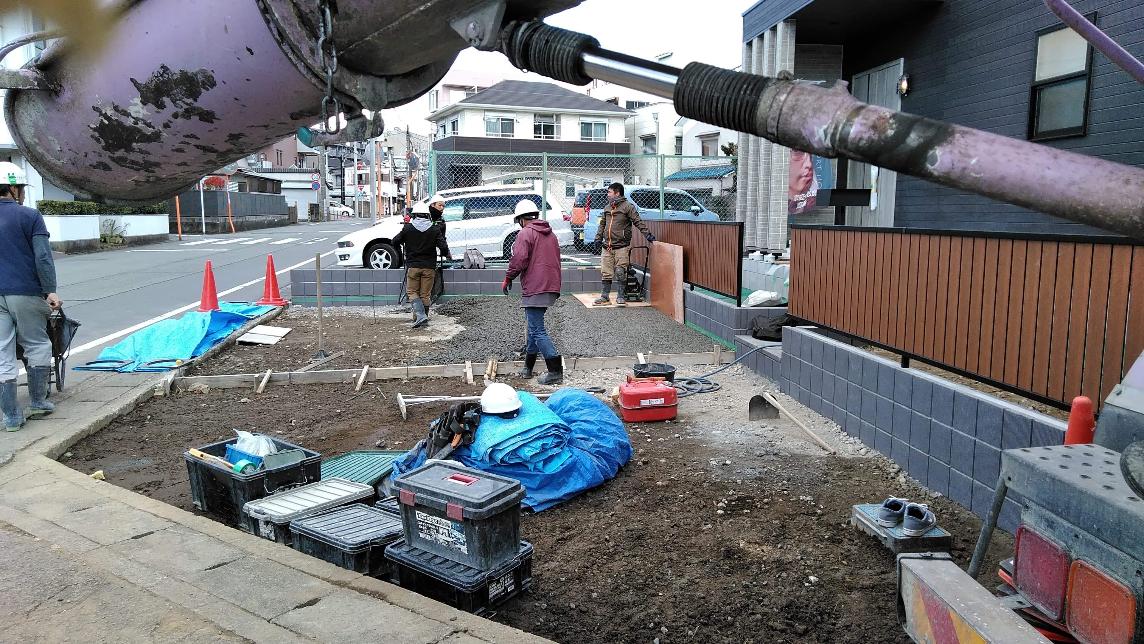 静岡 庭キャンプ 平らまたは斜めの地面 どっちでやりたい カレンフジ 水たまり対策 Drytech ドライテック 透水性舗装仕上材 生コンポータル