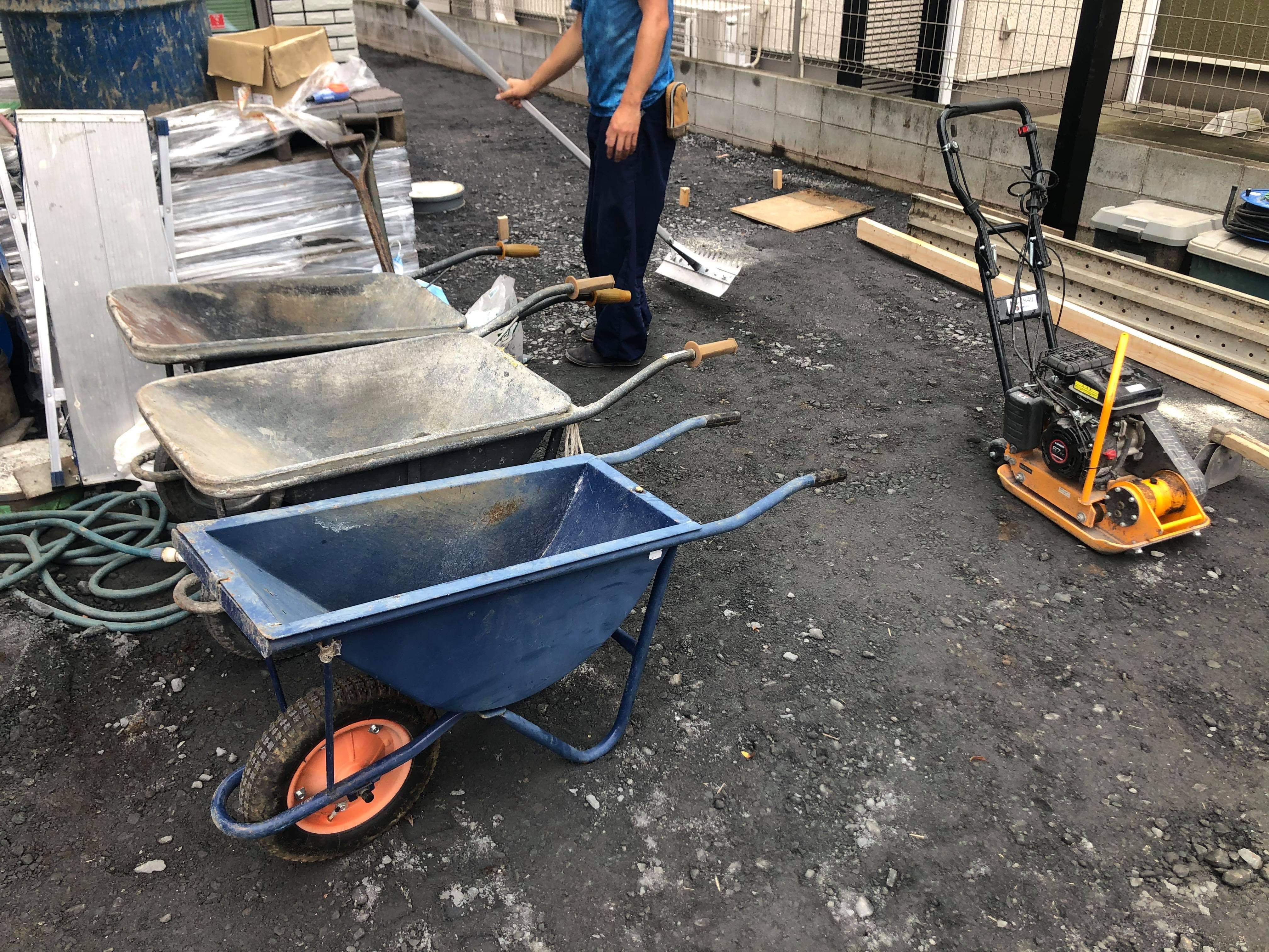 東京 勾配なしで施工できるから シャコタン愛好者には受ける シャコタン車はスロープが大嫌い 都屋建材 エクステリア オオシマ 水たまり対策 Drytech ドライテック 透水性舗装仕上材 生コンポータル 東京 勾配なしで施工できるから シャコタン愛好者には受ける シャコタン車はスロープが大嫌い 都屋建材 エクステリア オオシマ 水たまり対策 Drytech ドライテック 透水性舗装仕上材 生コンポータル
