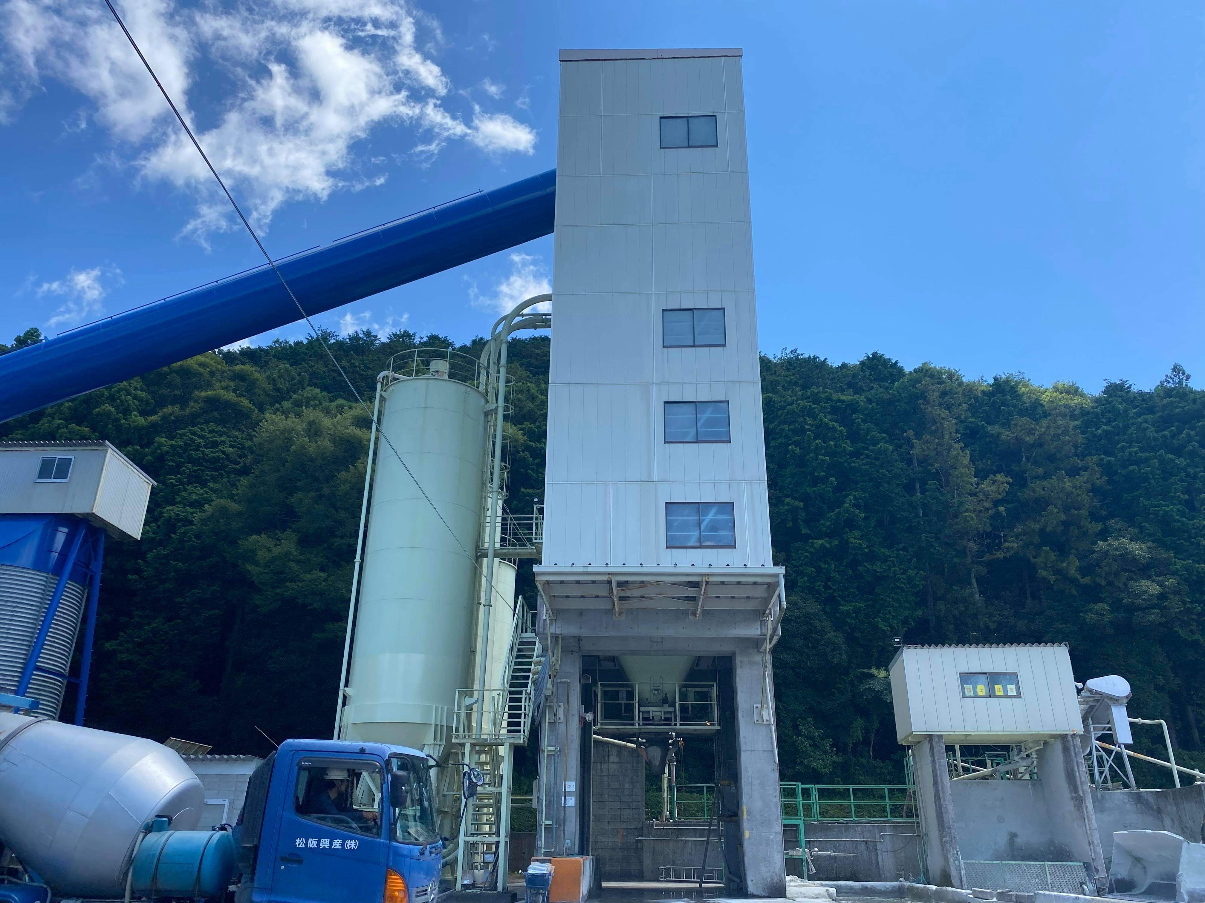 三重 とにかく かっこいい Ballaholicのhomecourt 松坂興産 伊勢工場 水たまり対策 Drytech ドライテック 透水性舗装仕上材 生コンポータル 三重 とにかく かっこいい Ballaholicのhomecourt 松坂興産 伊勢工場 水たまり対策 Drytech ドライテック 透水性舗装仕上材 生コンポータル