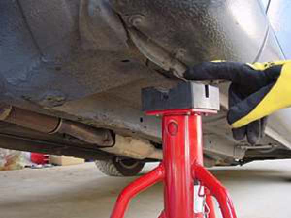 クルマいじりが趣味の人にマストな土間コン 透水性コンクリート 水たまり対策 Drytech ドライテック 透水性舗装仕上材 生コンポータル