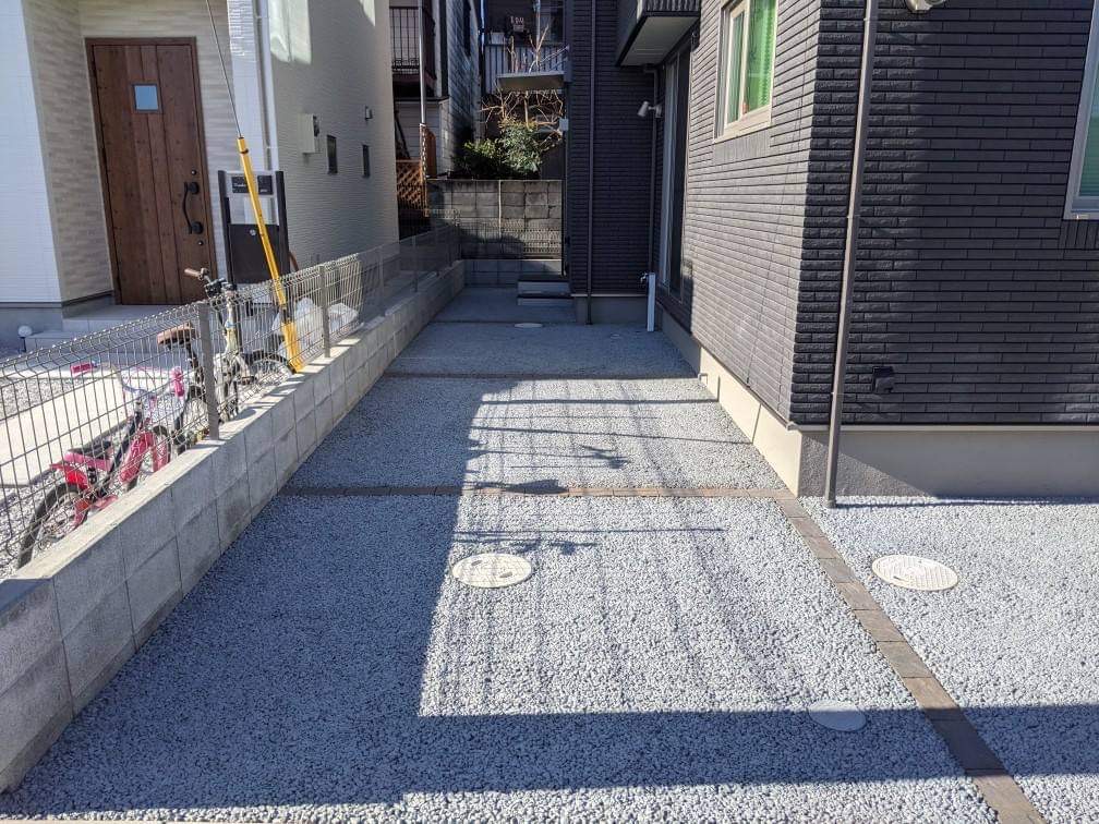 東京 Web 庭コン に登録頂いたおかげでお問い合わせを頂いております E Eカンパニー 水たまり対策 Drytech ドライテック 透水性舗装仕上材 生コンポータル