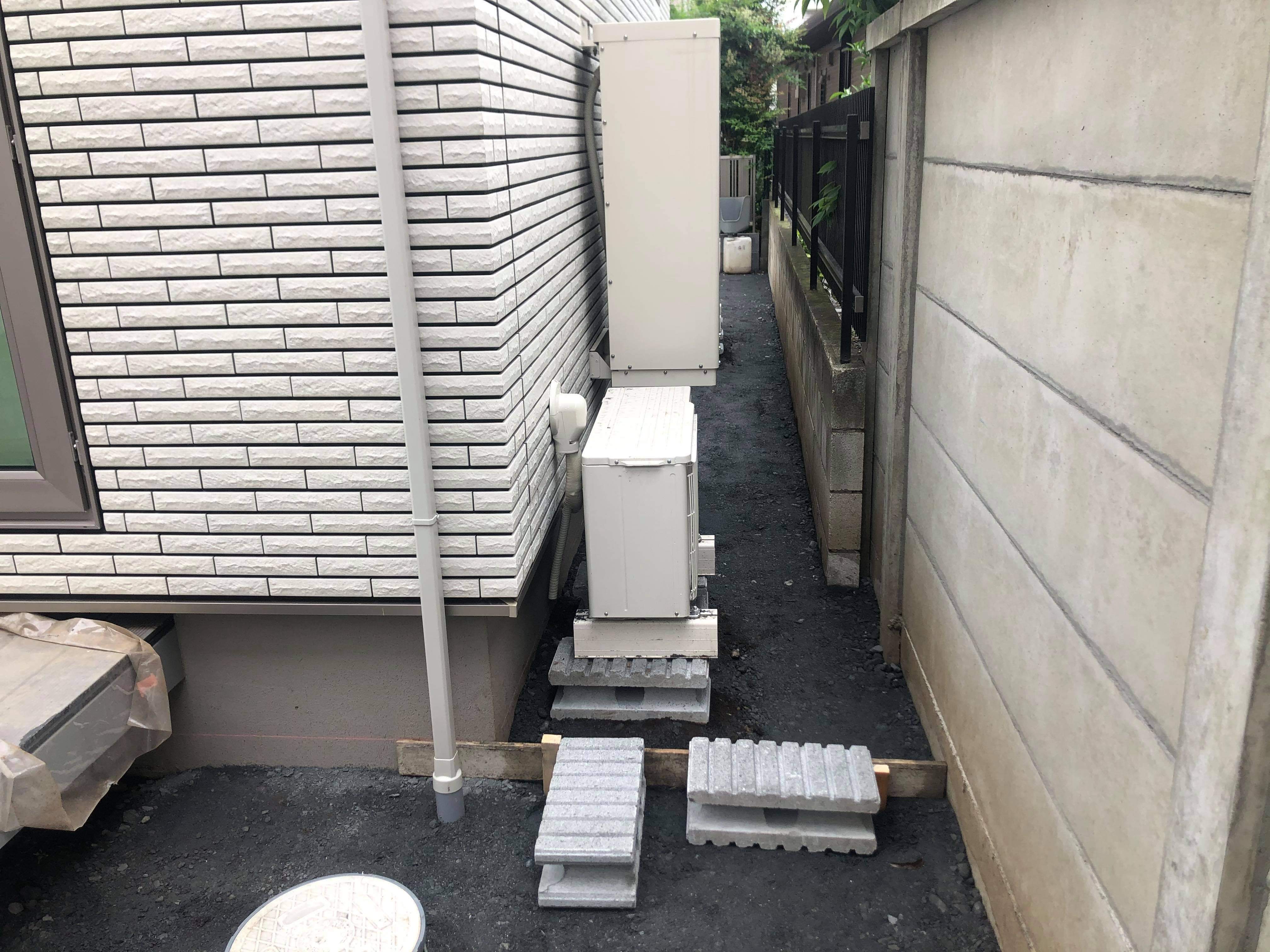 東京 勾配なしで施工できるから シャコタン愛好者には受ける シャコタン車はスロープが大嫌い 都屋建材 エクステリア オオシマ 水たまり対策 Drytech ドライテック 透水性舗装仕上材 生コンポータル