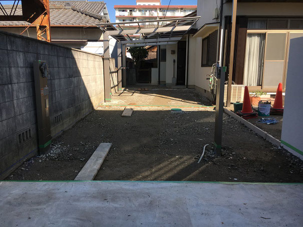 愛知 そういえば一番最初にドライテックを見出してくれたのは柴ちゃんだった 柴垣グリーンテック アプローチ 駐車場 水たまり対策 ドライテック オコシコン 透水性舗装仕上材 生コンポータル