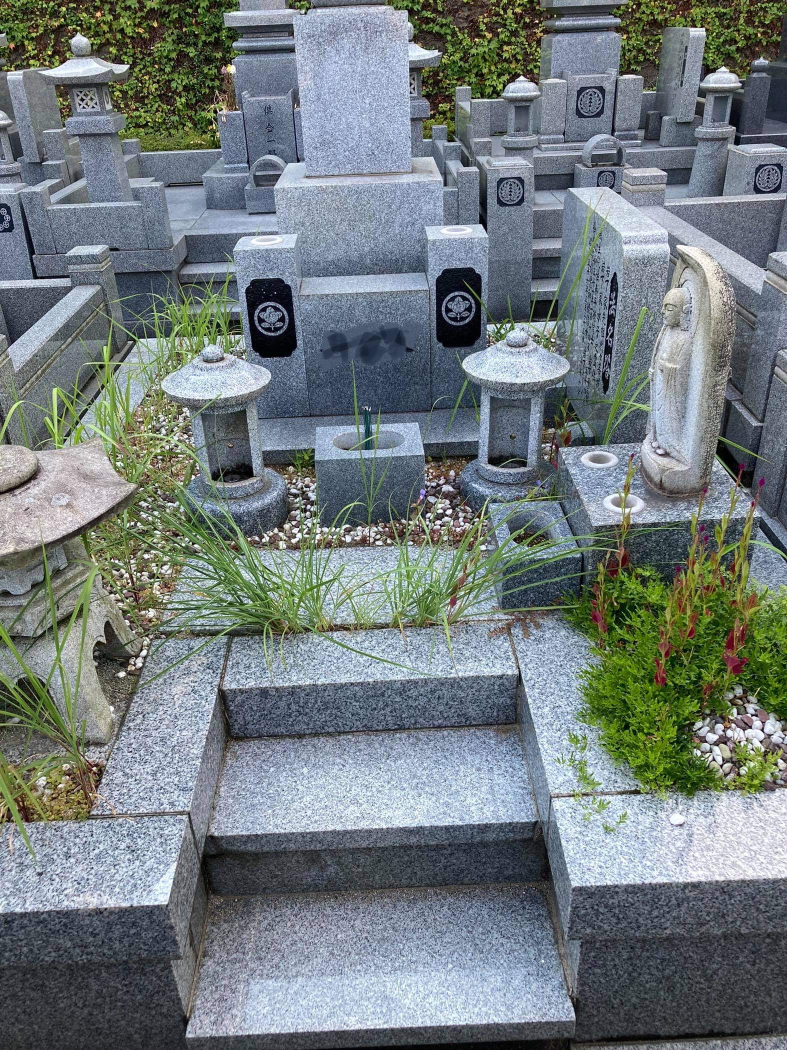 福岡 お墓のメンテ 草むしり がなくなったら きっとご先祖さまと僕たちはもっと近くなる 大分綜合建設 All Round 水たまり対策 ドライテック オコシコン 透水性舗装仕上材 生コンポータル