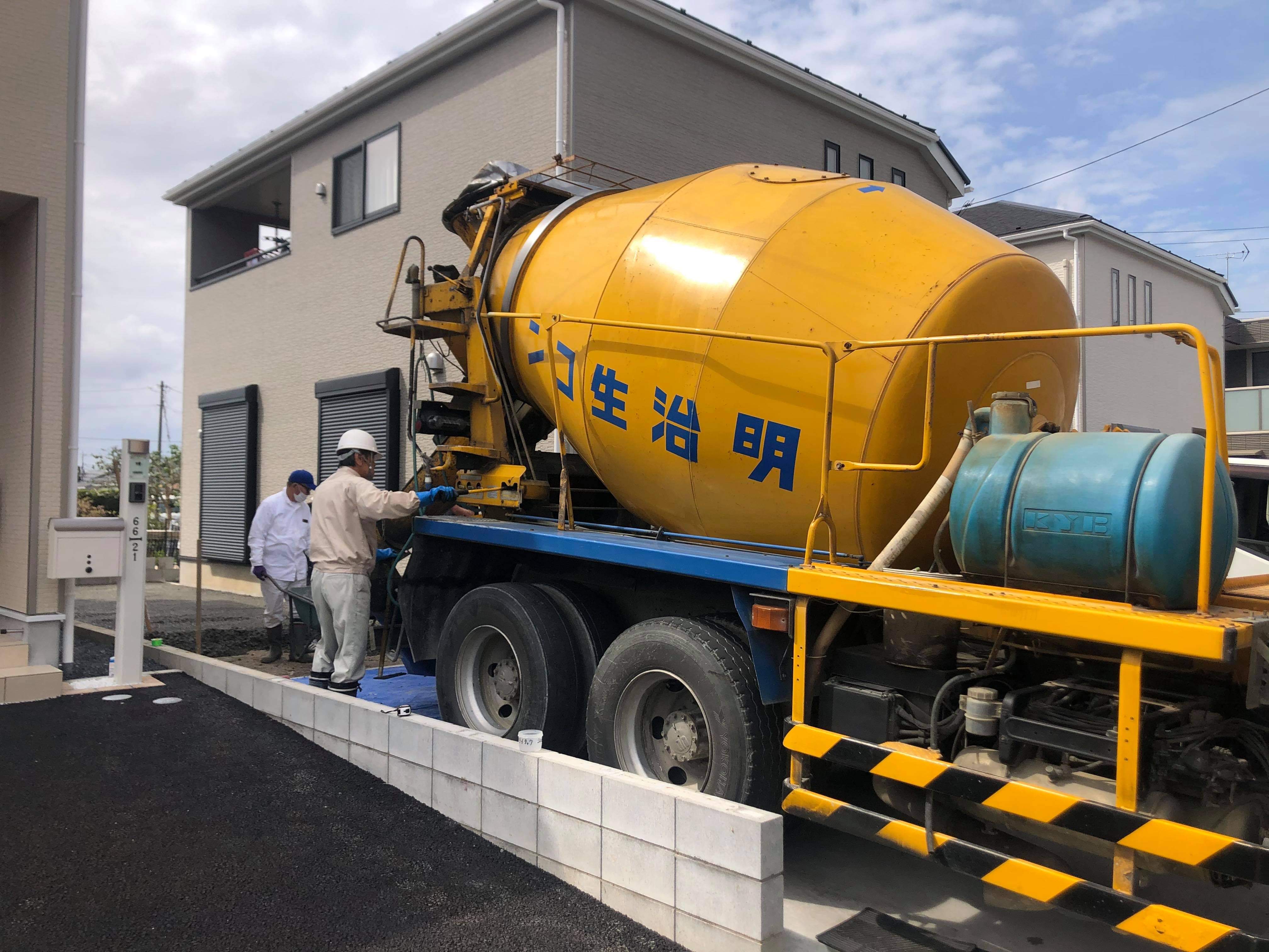 千葉 今度は いつも使っているプラントで練ってもらおうかな 明治生コンクリート ジョンノビex 水たまり対策 Drytech ドライテック 透水性舗装仕上材 生コンポータル