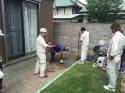 「実際に施工を体験してみる」透水性コンクリートの施工体験会
