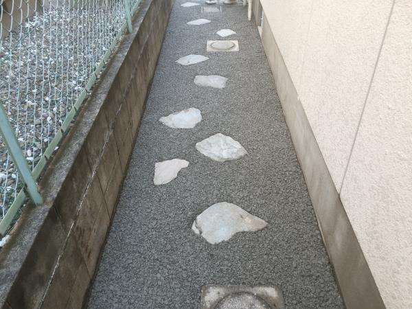 「まさつぐ、かわいいが、神ってる」 飛び石と透水、土間のこと。