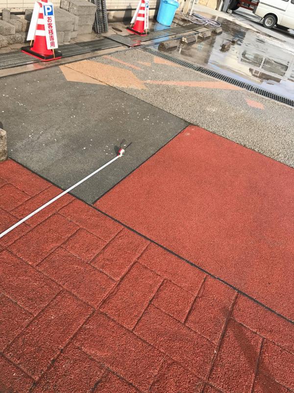 「無理です」なんて言いたくない。透水性スタンプコンクリートでエクステリアに華を!