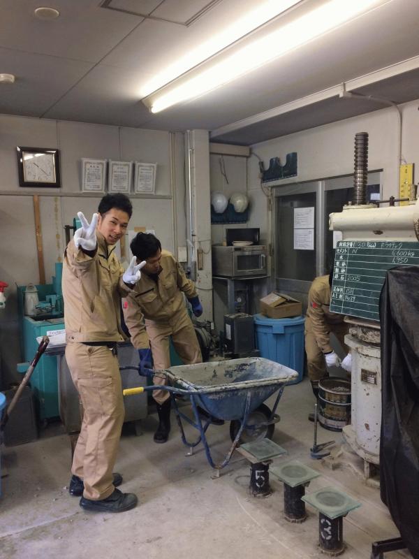 「香川県生コン工業組合で透水性コンクリート見学会」