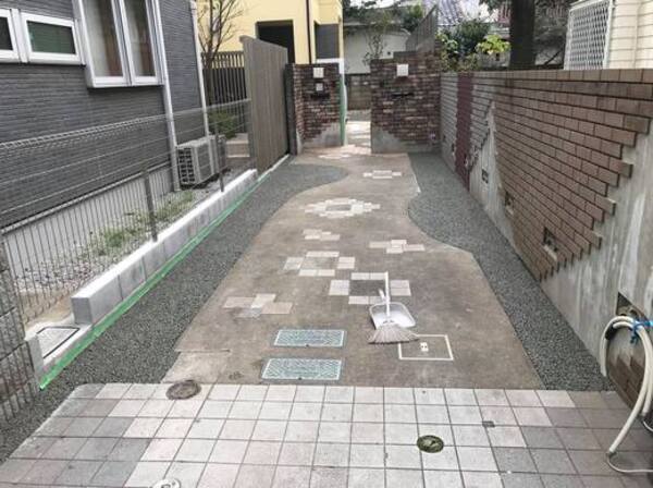 「変化が嫌なので土間コン」 土間コン・水勾配・駐車場・クレーム・仕上げ