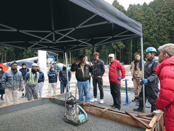 「ラップ調に説明するまさつ」 福井・土間コン・県学会・エクステリア・透水