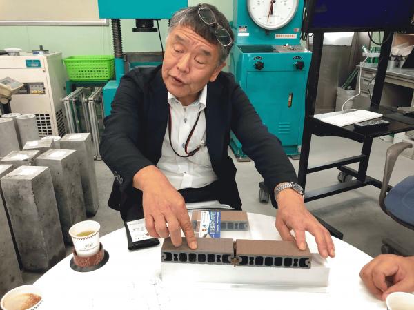 「木製駐車場という衝撃はやがて住宅外構の当たり前」