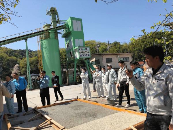 見学会いつやってるの 関東は毎週開催 透水性コンクリート 水たまり対策 透水コン 透水性舗装仕上材 生コンポータル