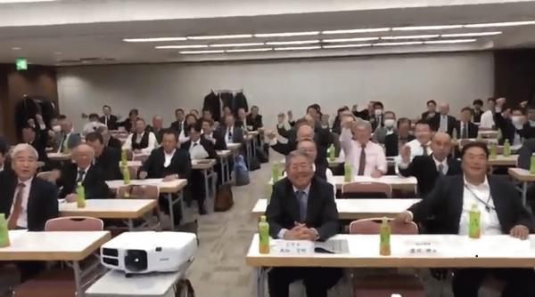 「日本の地面を変えるのは俺たちだ!|月刊透水性コンクリート Vol.18」