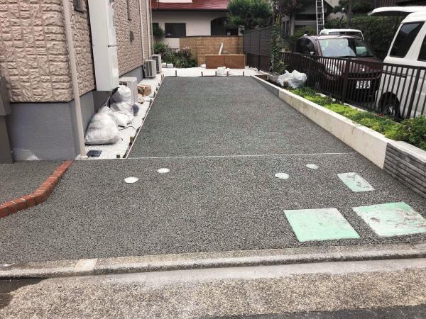 【神奈川】「テラスは平らにしたい」「道路の排水が小さい」「他がやってないものでやりたい」