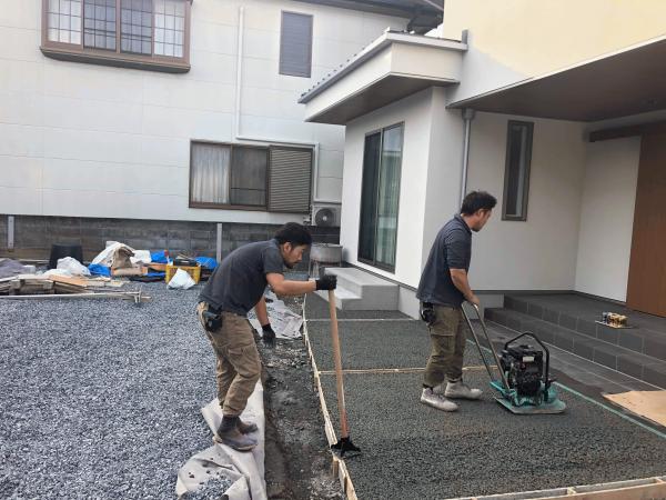 【静岡】「広いお庭の勾配がすべて家の方に向かっている」水はけ、防草、平ら
