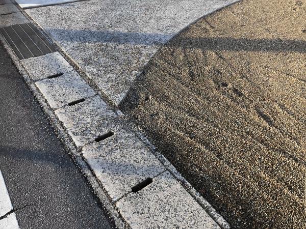 「砂利敷きってどうなん？」メンテナンス、防草