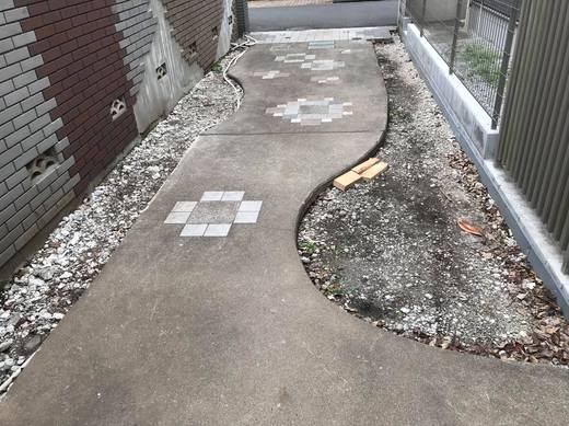 土間コンの脇