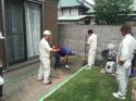 「実際に施工を体験してみる」透水性コンクリートの施工体験会