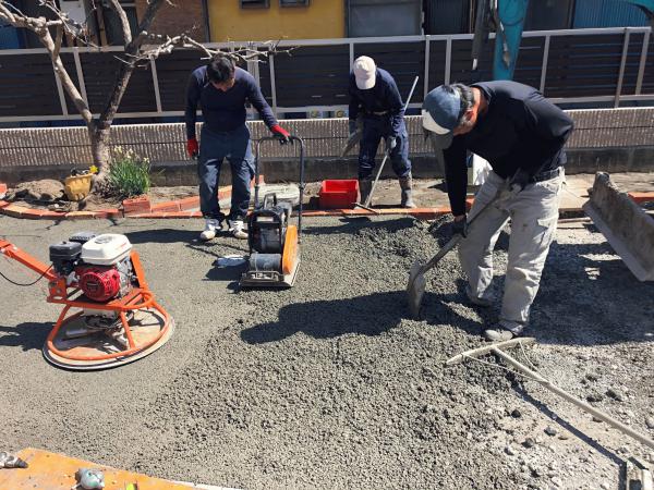 【静岡】「ダンプ運搬、実は透水性コンクリートのお家芸!」狭い・駐車場・ソーケンサービス・三興開発