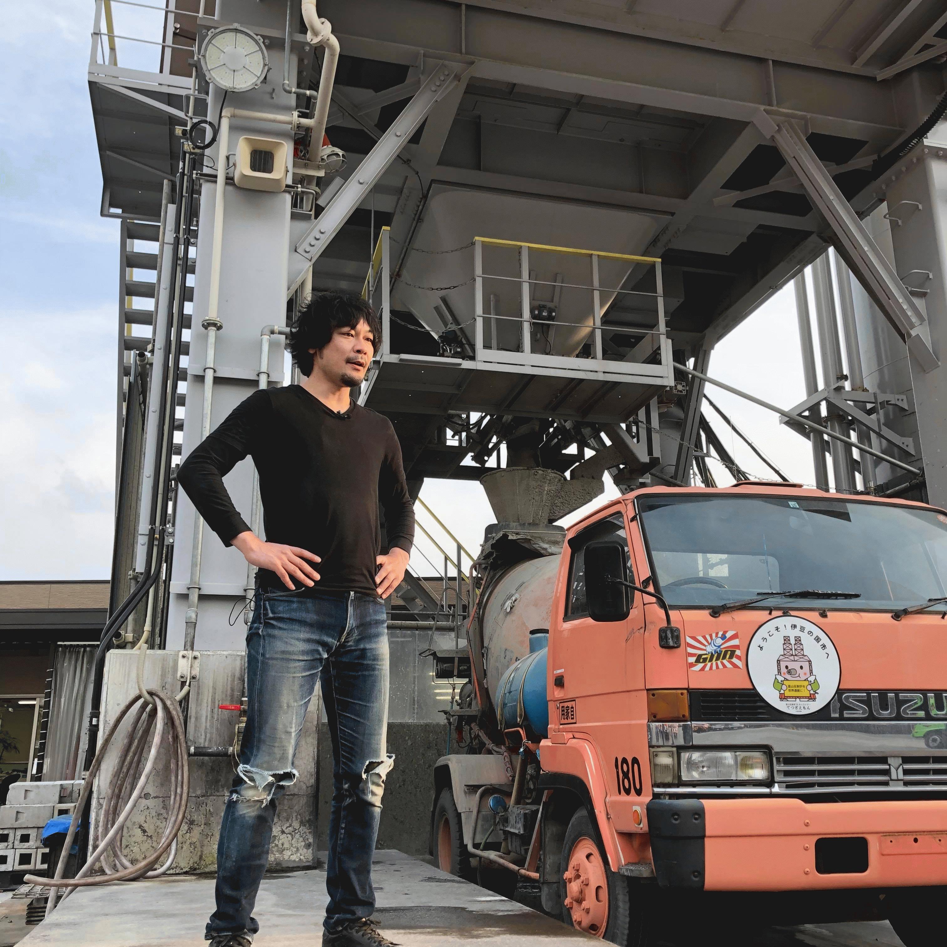 「透水性コンクリートの普及のためには生コン工場での製造工程も知っておく必要がある。」製造マニュアル