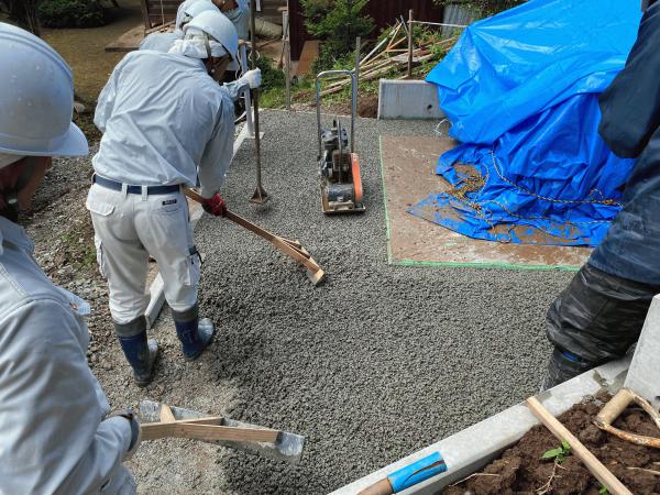 【島根】「100年後の子孫に残すお墓の透水性コンクリート」雑草対策・水はけ