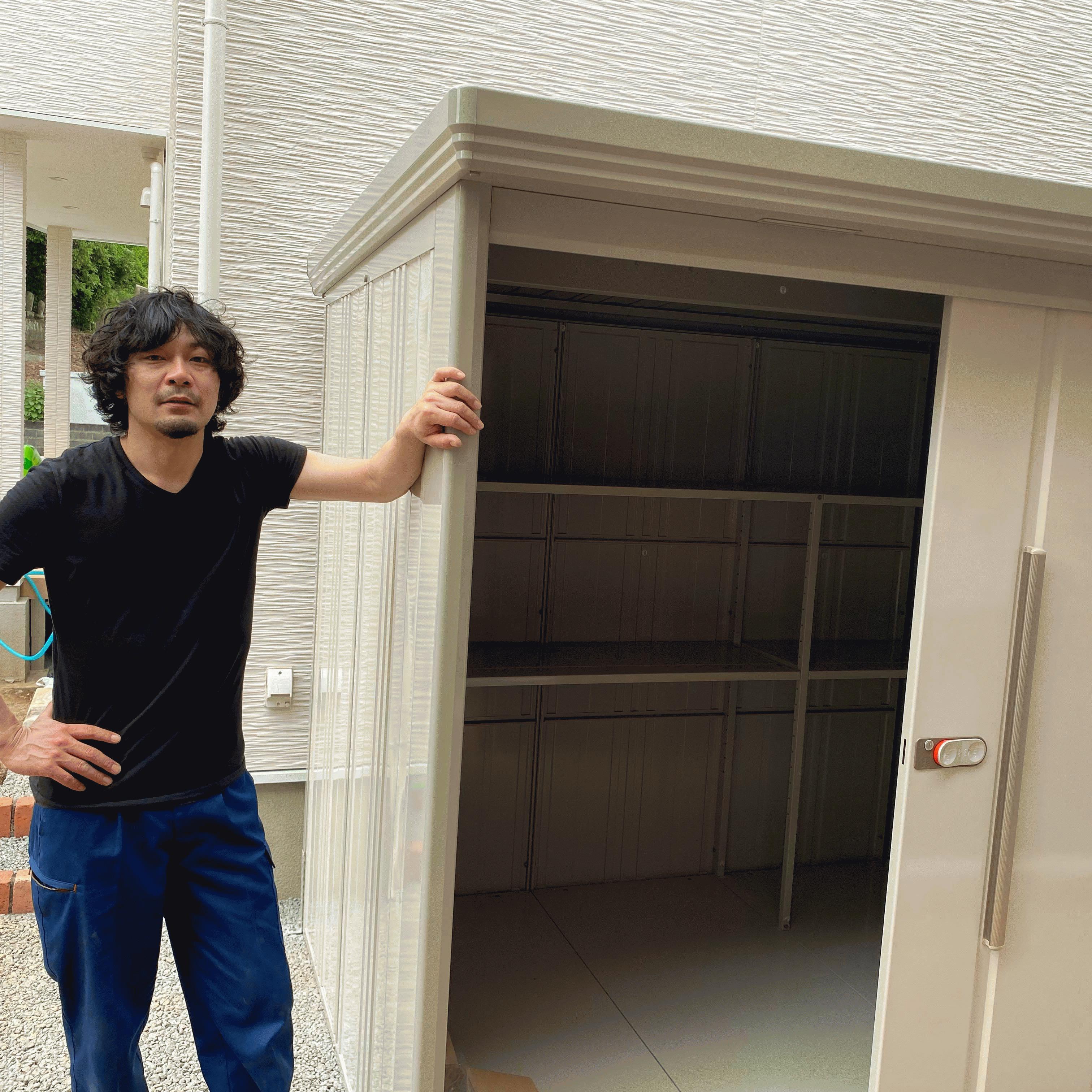 「組み立てよりも大切なことを知っておいて欲しい。基礎の土間コンクリートだ。」物置の【DIY】