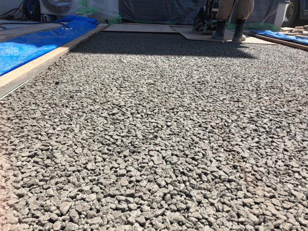 【徳島】「土間コンの水勾配が取れない?!どうする?」四国生コンクリート工業