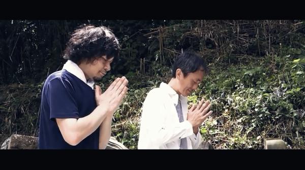 ご先祖様が眠るお墓の草むしり、DIY雑草対策でご先祖様もお墓参りも快適に《透水宣言》