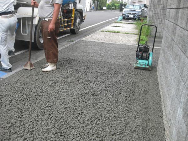【東京】「土間コンクリートの常識を変える《ガーデンプラス》でも採用が加速」水勾配・雑草・排水