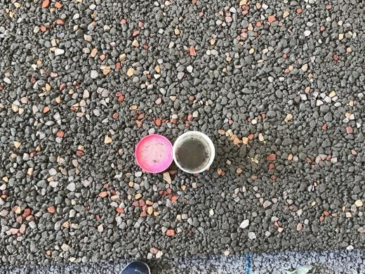 東京 やってみよう 舗装の常識はコンクリート 岡庭建材工業 前田道路 隈研吾 水たまり対策 Drytech ドライテック 透水性舗装 仕上材 生コンポータル