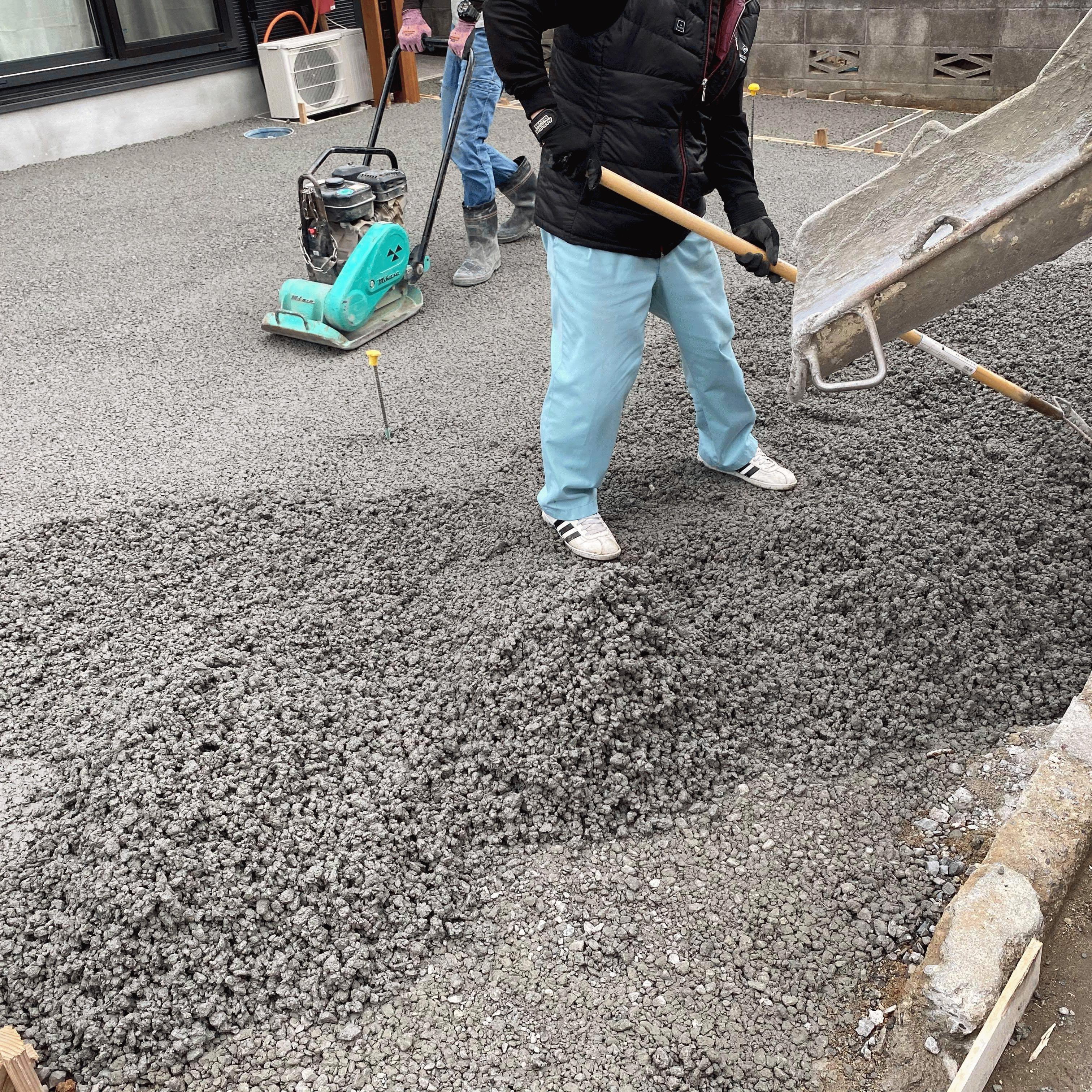【愛媛】「見た目の雰囲気と平らにしたいという希望」大和生コン 松山工場・エクスショップ