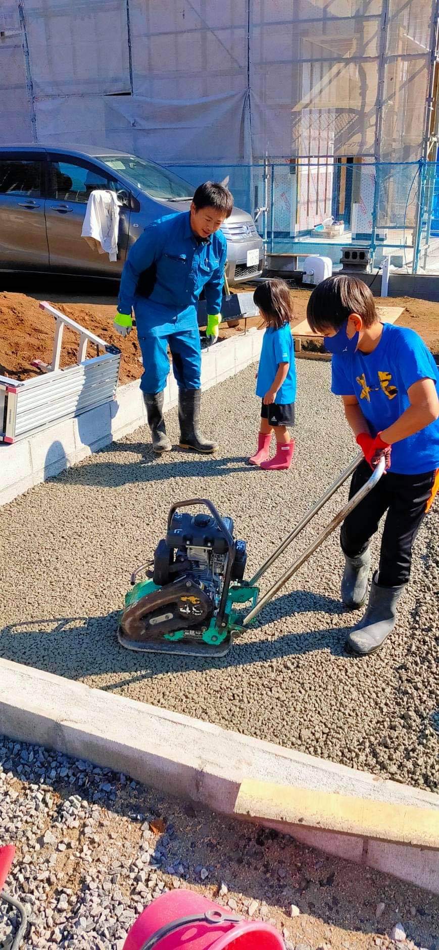 【鹿児島】「なんと小学生の子供が施工？！家族総出で個人宅をDIY！！」南九州生コン吹上工場