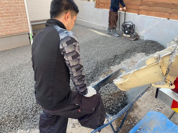 神奈川 仕上げてそのまま終わっていく 左官屋さん頼まなくていいね 水たまり対策 Drytech ドライテック 透水性舗装仕上材 生コンポータル 神奈川 仕上げてそのまま終わっていく 左官屋さん頼まなくていいね 水たまり対策 Drytech ドライテック 透水性舗装仕上材 生コンポータル