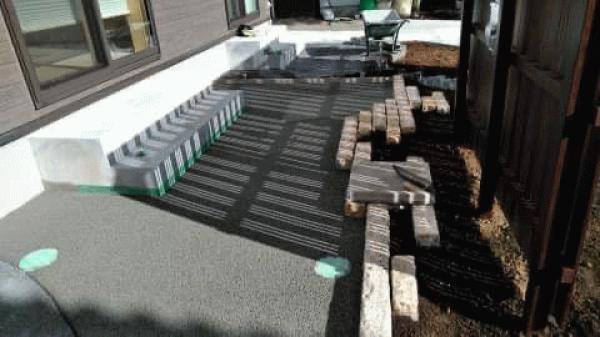 【静岡】「まだ《新しい材料》だなんて考え違いを起こしてない?」伊豆植物園・長岡生コンクリート